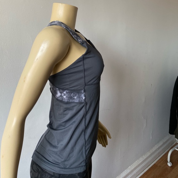 Lululemon Gray Sport Tank Top Size 6 - Picture 2 of 5